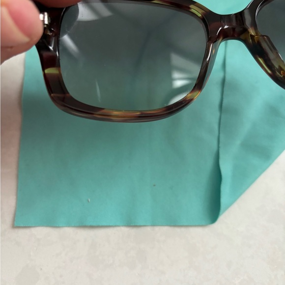 Tiffany & Co sunglasses - Picture 7 of 16